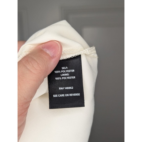 Torrid Asymetrical Top Blouse 'Winter White' Ivory Cream L/S Womens 2X NWT - Picture 9 of 10